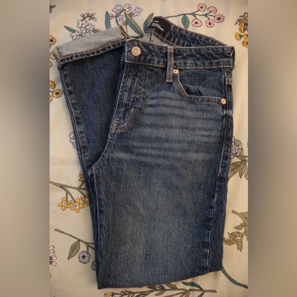 GAP Universal Slim Boyfriend Jeans